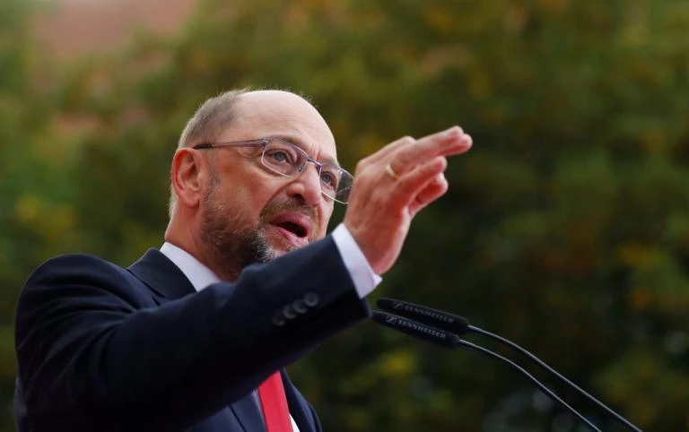 Αναταραχή στο κόμμα του Σουλτς μετά την απόφαση να μην διεκδικήσει το υπουργείο Εξωτερικών